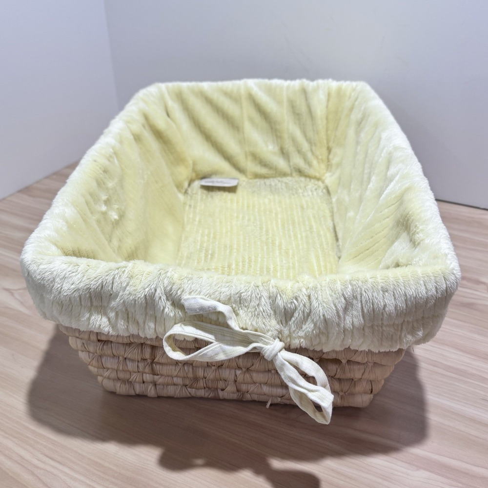 VTG Wendy Bellissimo Nursery Basket With Plush Yellow Liner Toys R Us 2007 Cozy